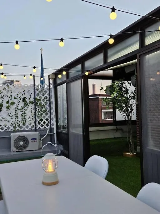 Yongsan Cozy Castle With Rooftop Garden For Families Séoul 0*,
