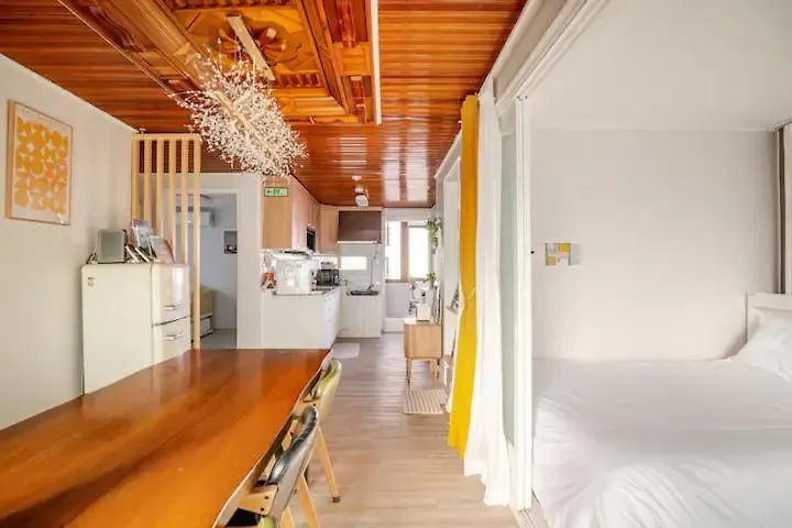 Yongsan Cozy Castle With Rooftop Garden For Families Seoul 0*,  South Korea